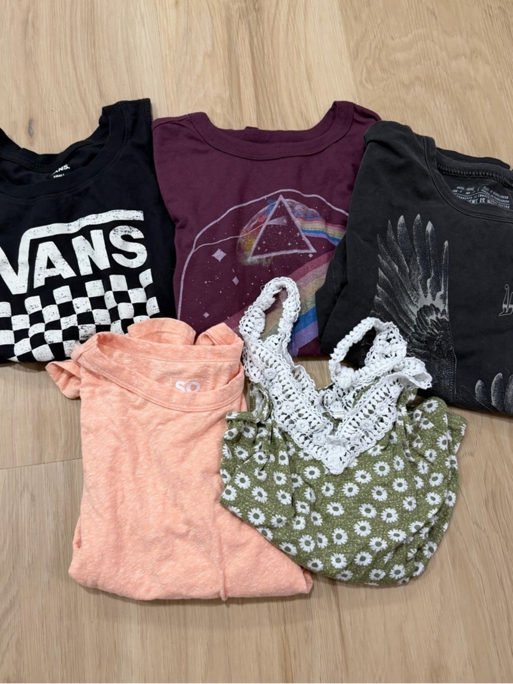 Women’s lot of tees/tanks XS/small